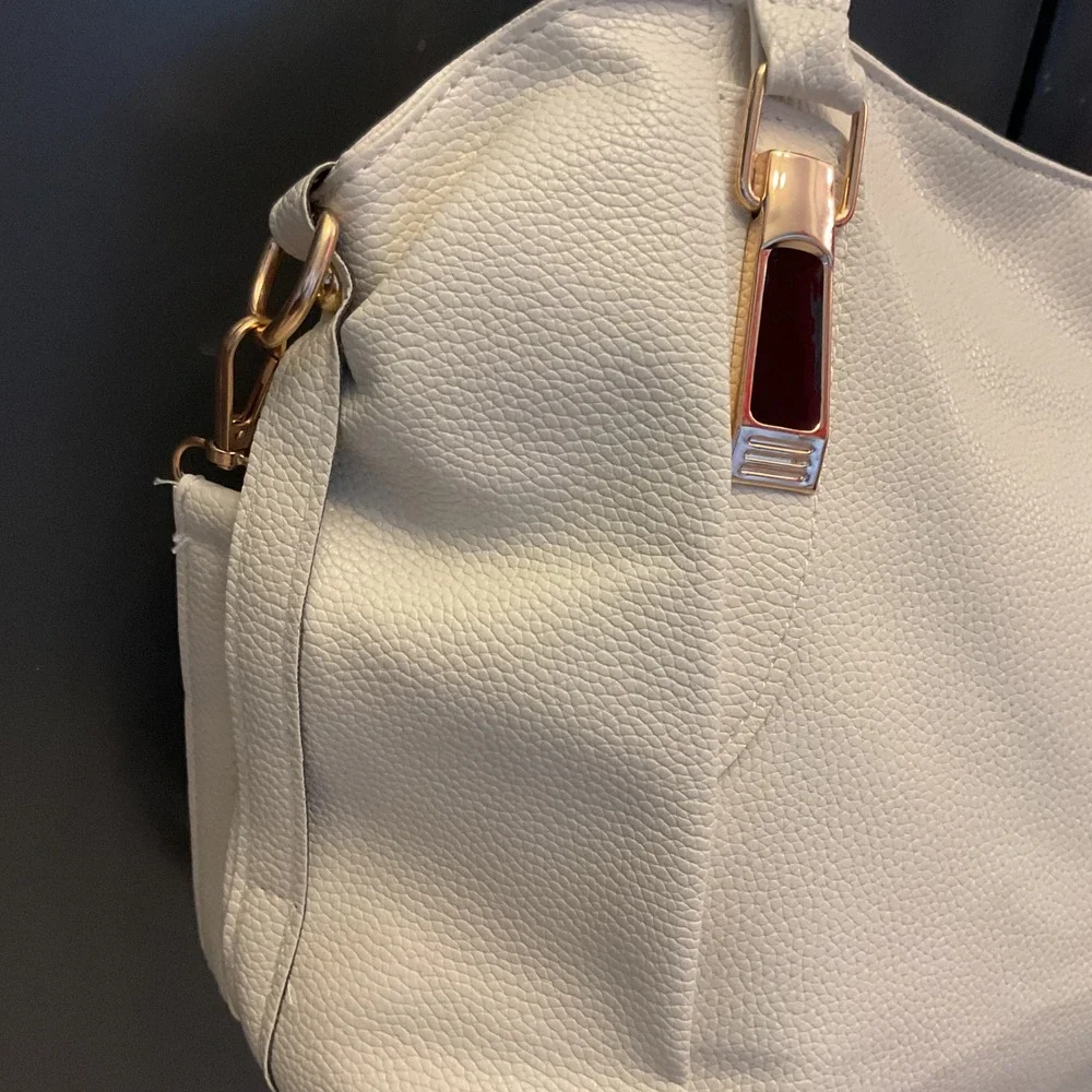 Cream Pebbled Faux Leather Satchel Handbag Gold Hardware Shoulder Bag
